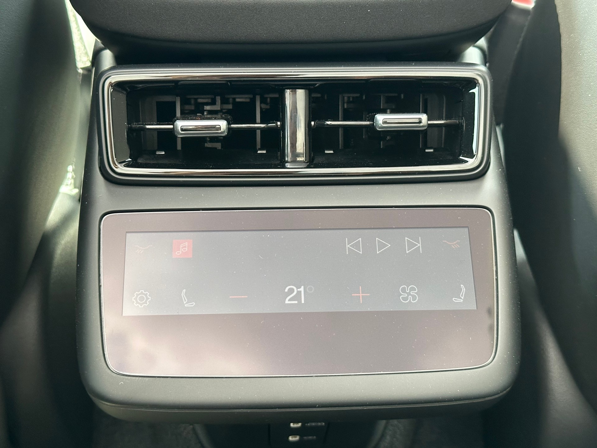 POLESTAR 4 Long Range Dual Motor-image-14