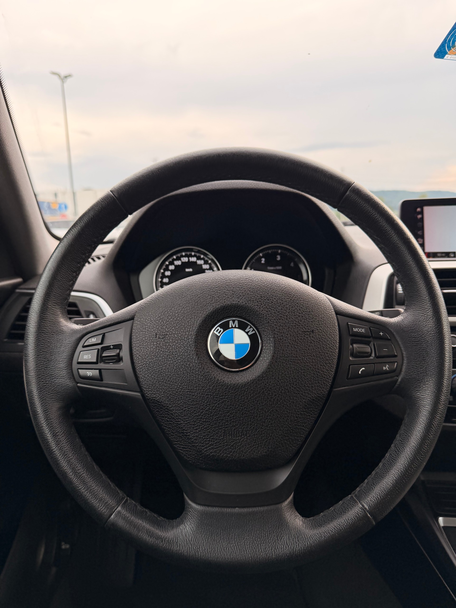 BMW 120d xDrive Steptronic-image-18