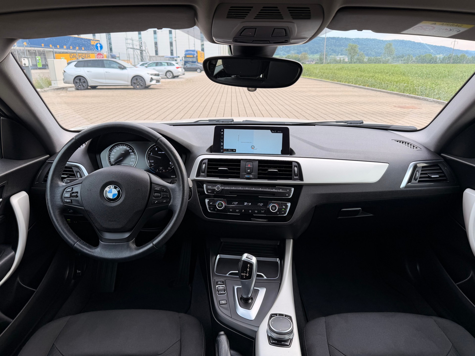 BMW 120d xDrive Steptronic-image-16