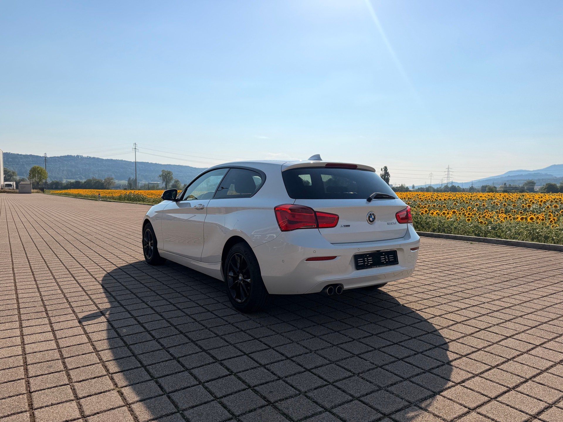 BMW 120d xDrive Steptronic-image-11