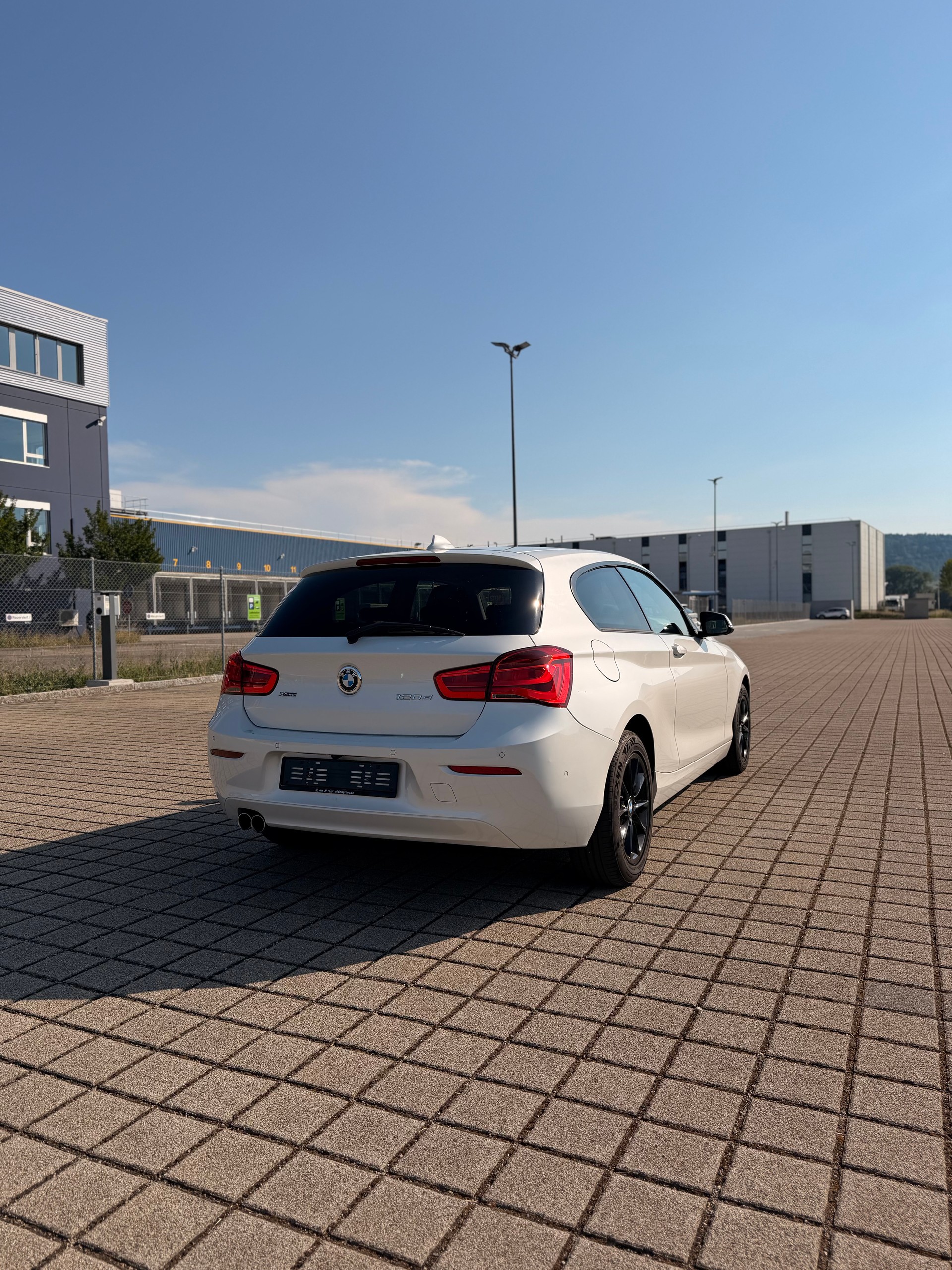 BMW 120d xDrive Steptronic-image-7