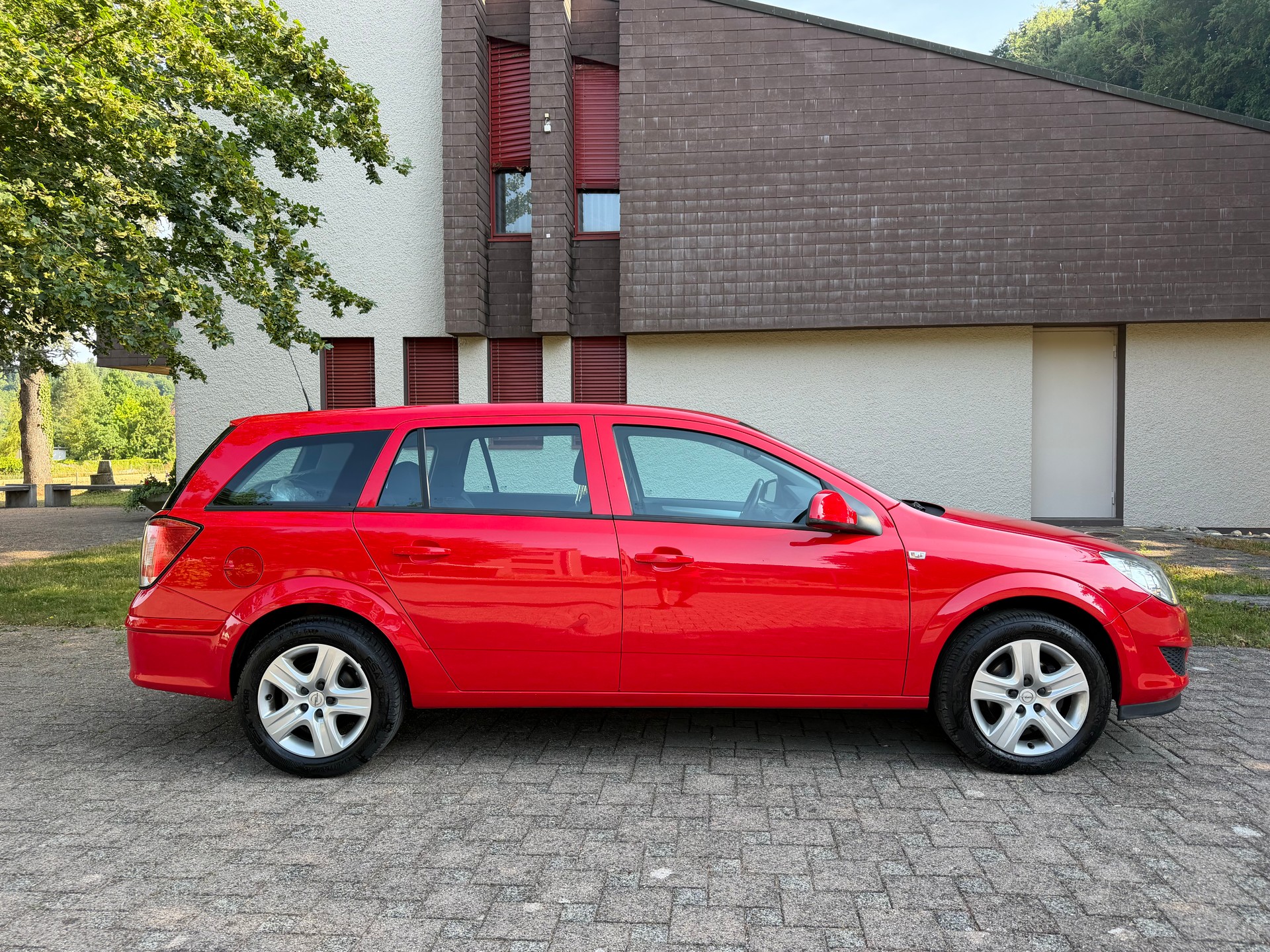 OPEL Astra Caravan 1.8i 16V Enjoy-image-7