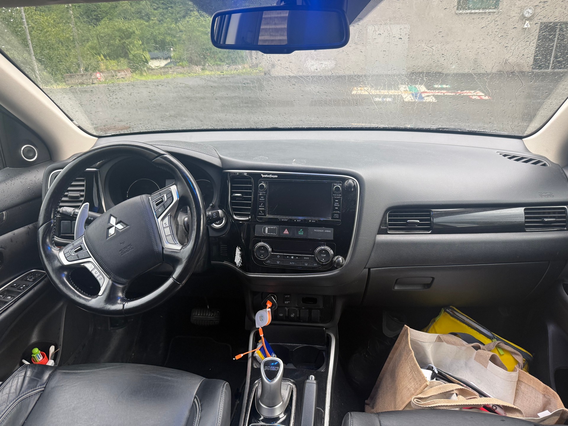 MITSUBISHI Outlander 2.0 PHEV Diamond 4WD Automatic-image-8