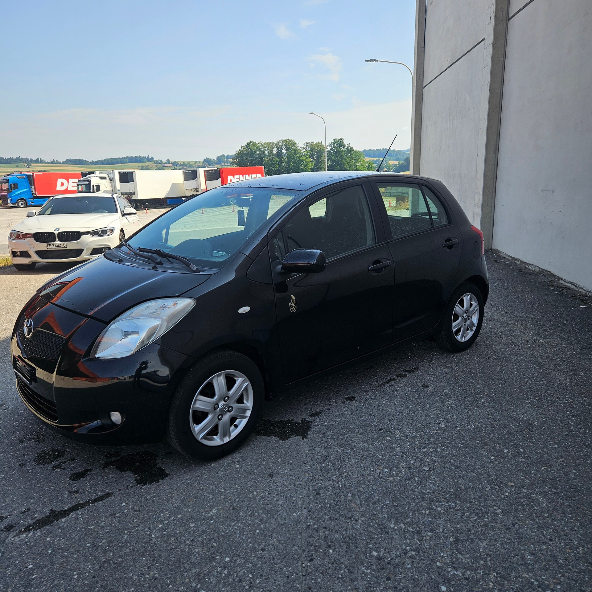 TOYOTA Yaris 1.3 Linea Sol