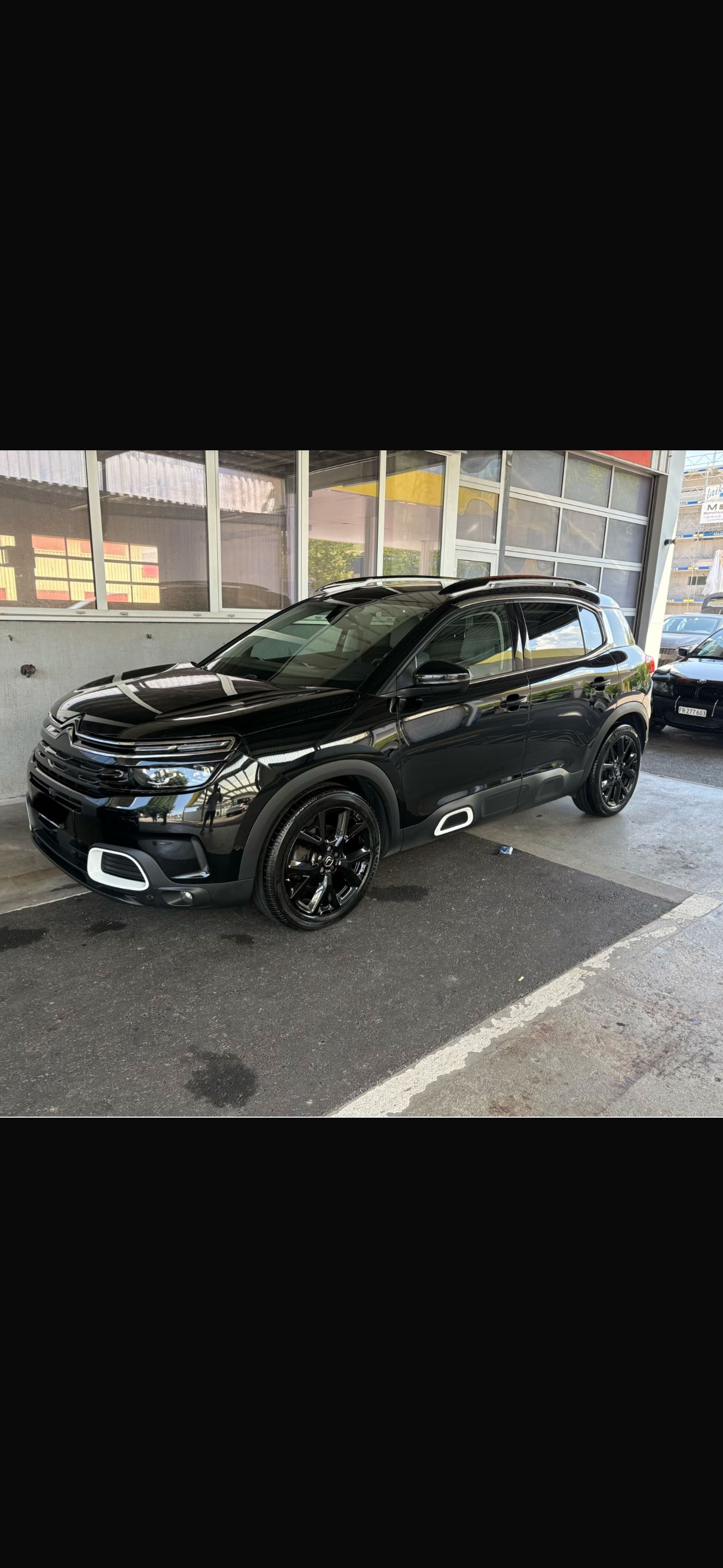 CITROEN C5 Aircross 2.0 BlueHD Shine EAT8-image-2