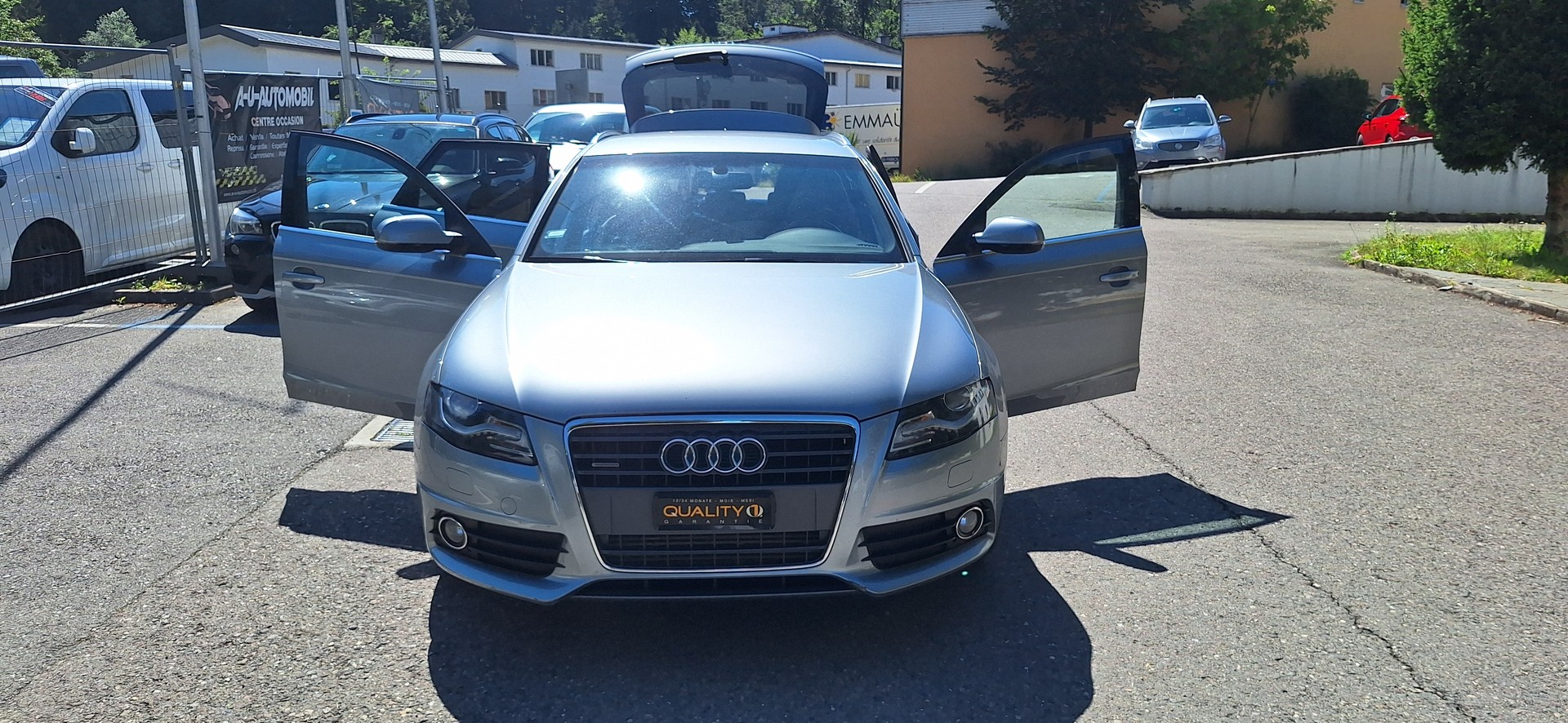 AUDI A4 Avant 2.0 TFSI quattro S-tronic-image-15