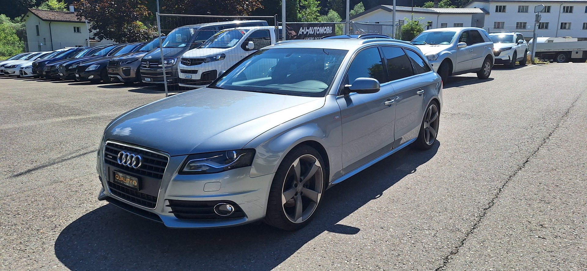 AUDI A4 Avant 2.0 TFSI quattro S-tronic-image-2