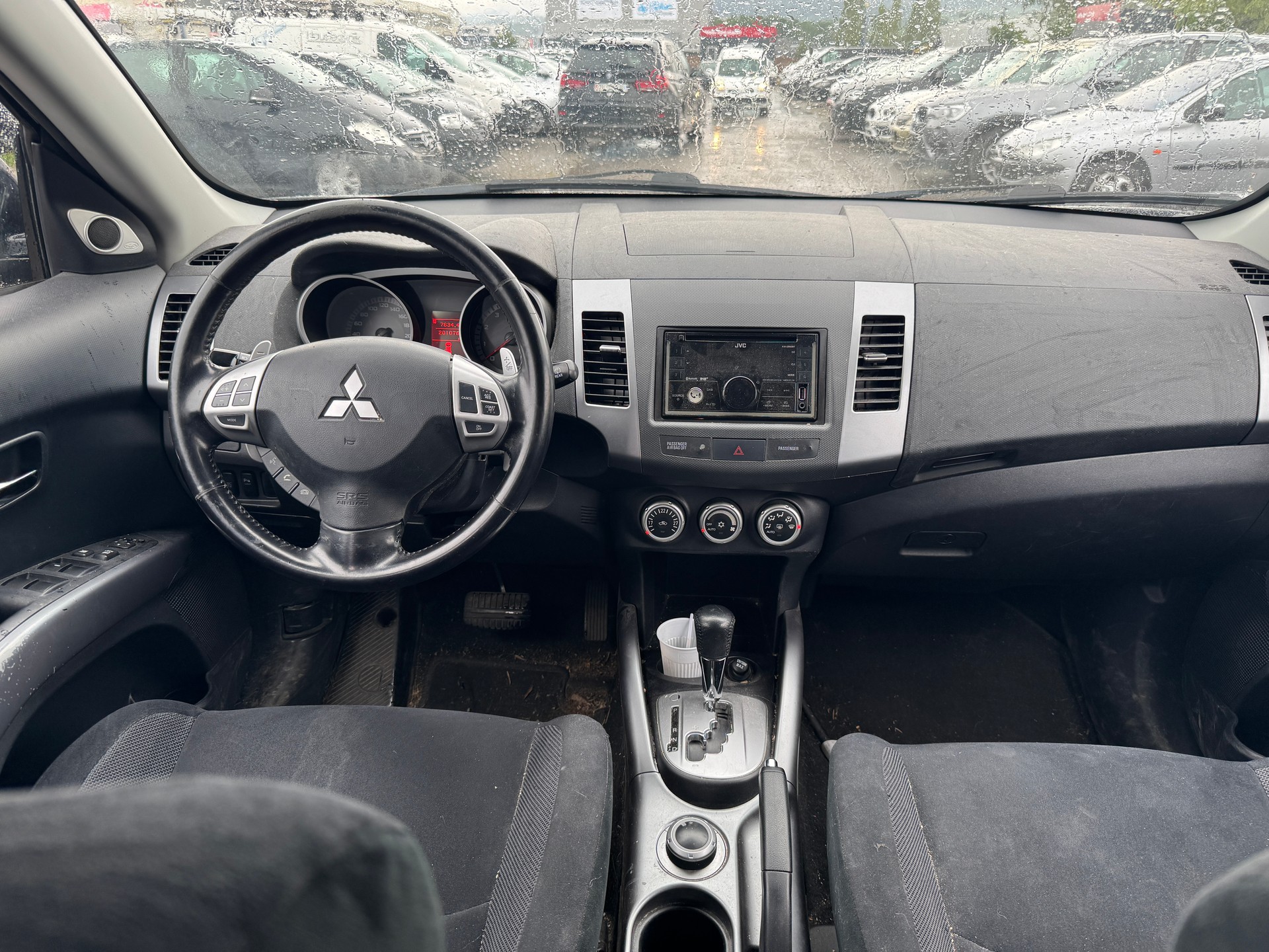 MITSUBISHI Outlander 2.4 Invite 4WD CVT-image-7