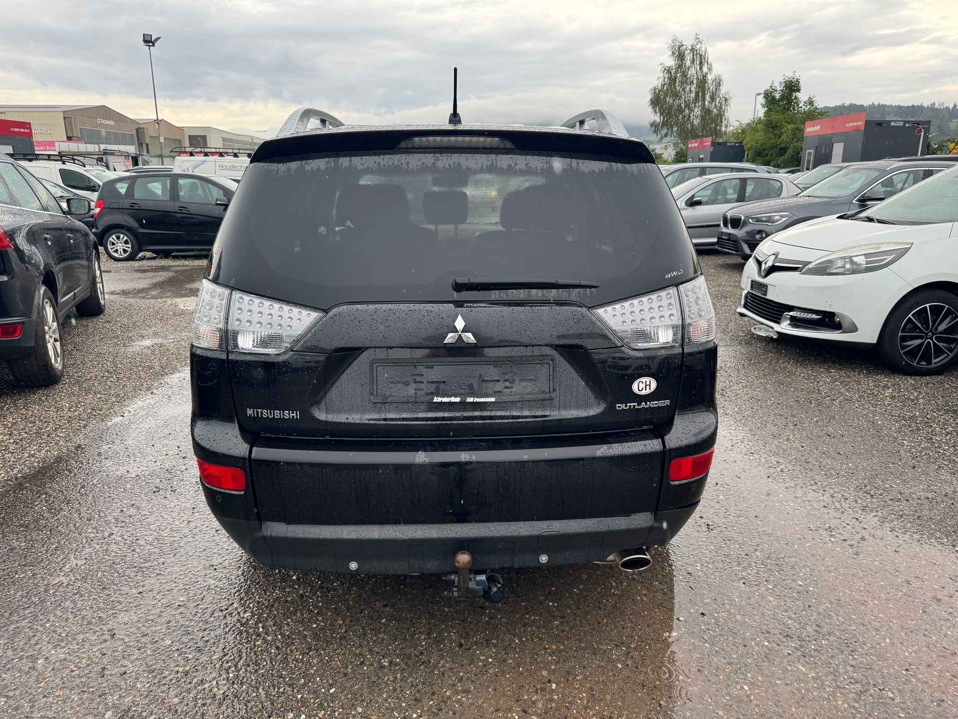 MITSUBISHI Outlander 2.4 Invite 4WD CVT-image-3