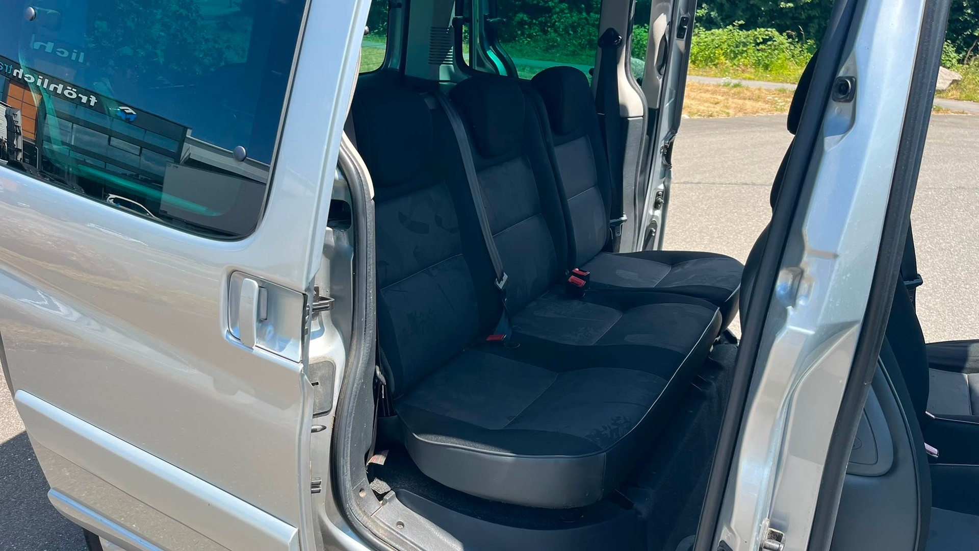 PEUGEOT Partner 1.6 Trendy Clim (Pack)-image-9
