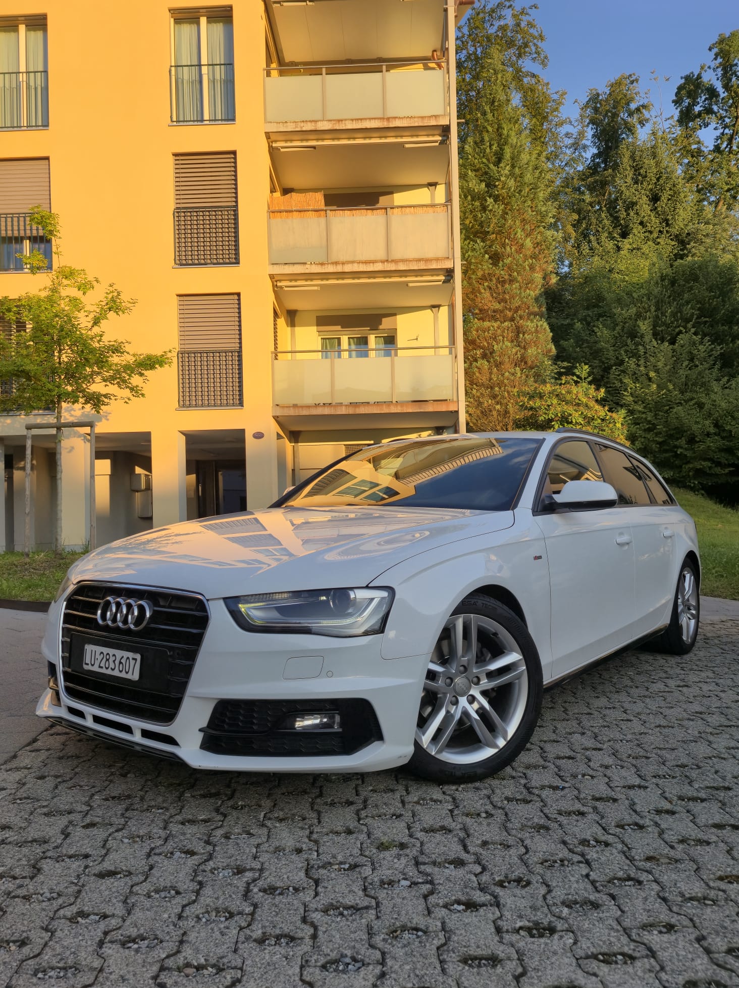 AUDI 2.0 TDI 190 M-Tronic-image-0