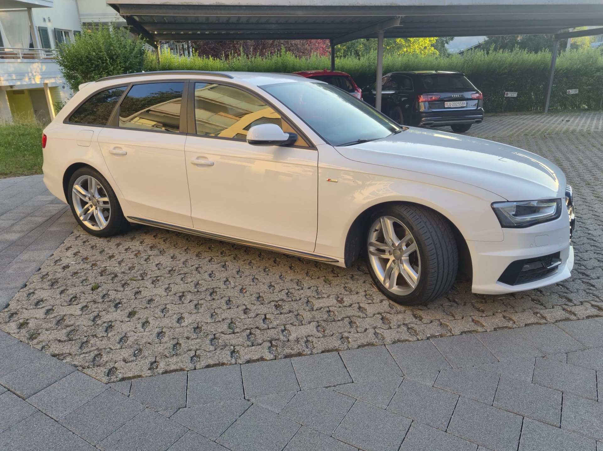 AUDI 2.0 TDI 190 M-Tronic-image-1