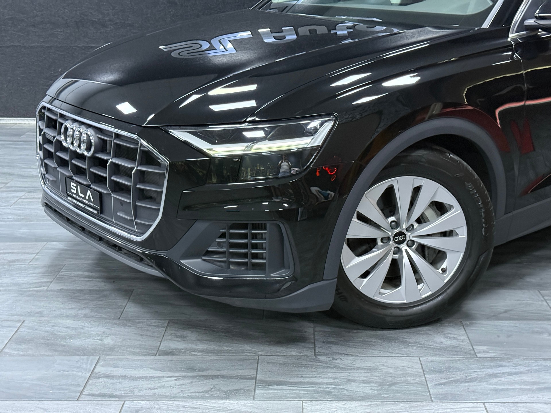 AUDI Q8 55 TFSI quattro tiptronic-image-1