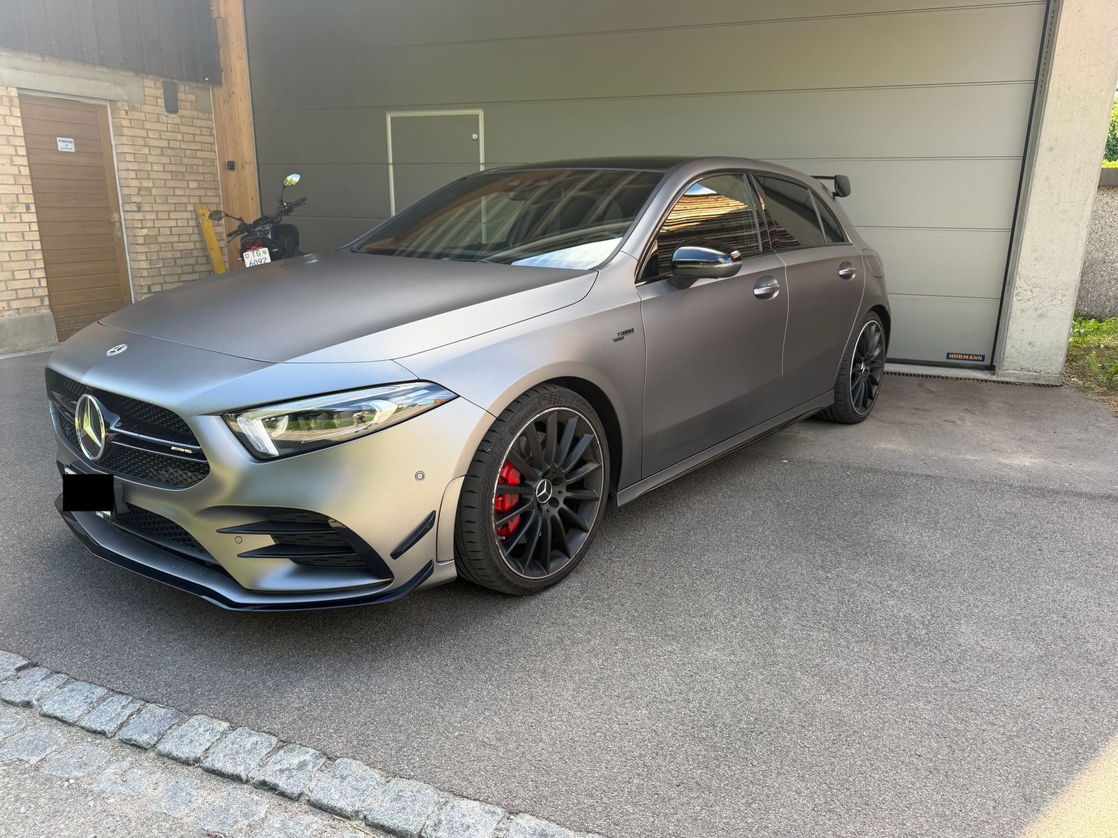 MERCEDES-BENZ A 35 AMG 4MATIC-image-0