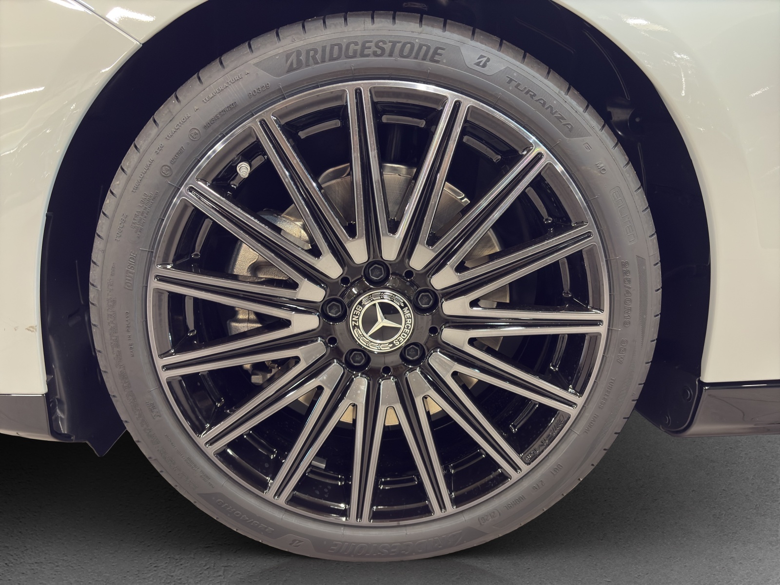 MERCEDES-BENZ CLA 220 4M Shooting Brake-image-14