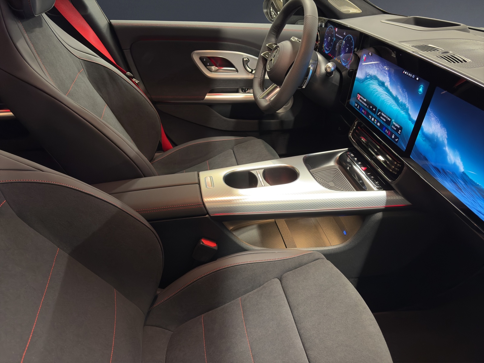MERCEDES-BENZ CLA 220 4M Shooting Brake-image-9