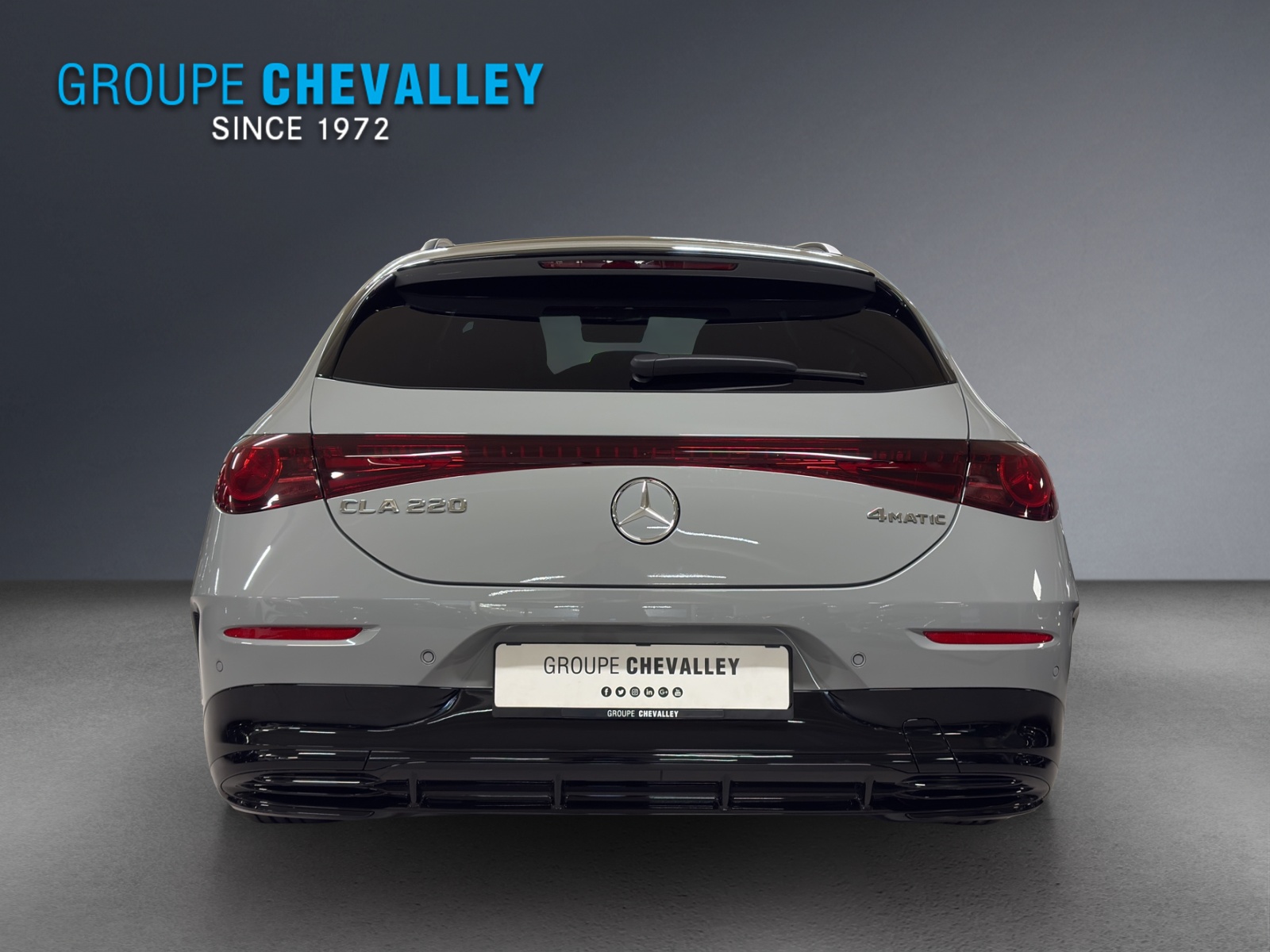 MERCEDES-BENZ CLA 220 4M Shooting Brake-image-4
