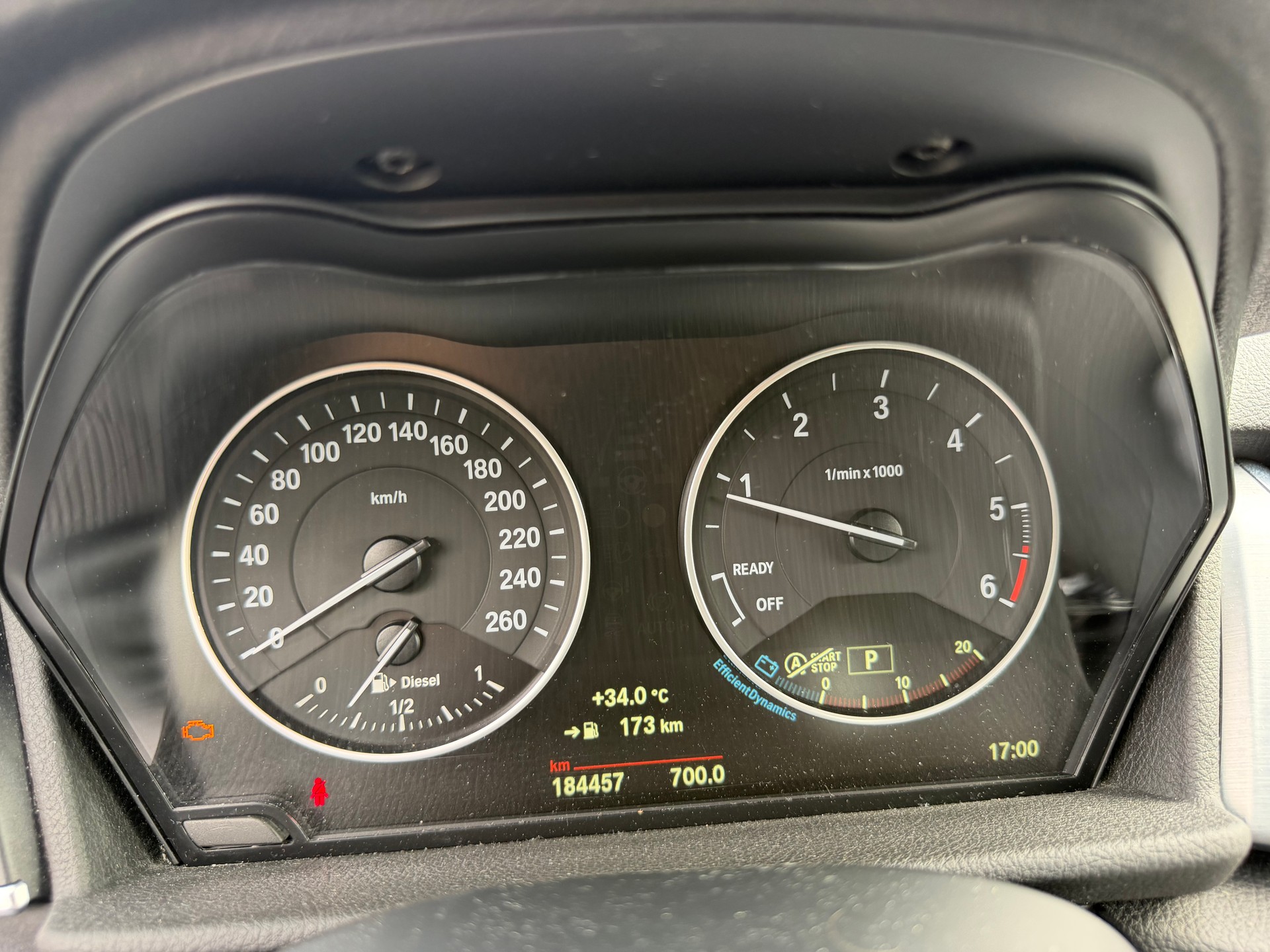 BMW 220d Active Tourer Luxury Line Steptronic-image-8