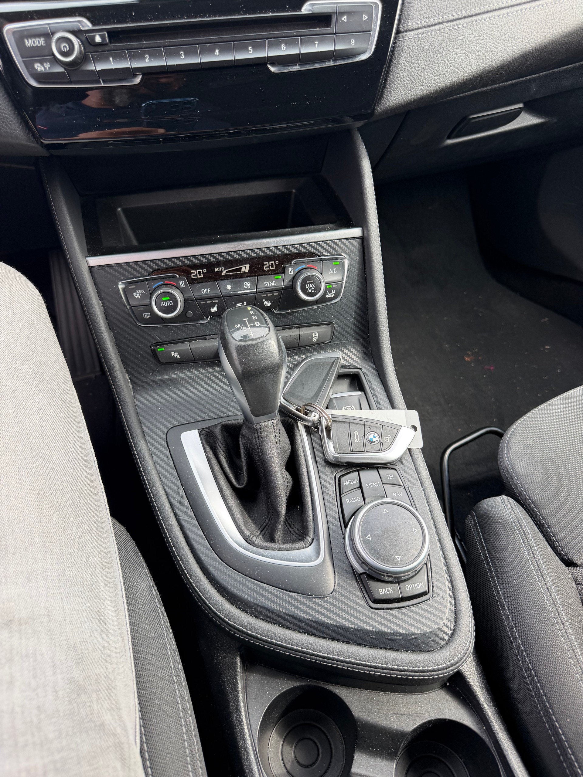 BMW 220d Active Tourer Luxury Line Steptronic-image-6