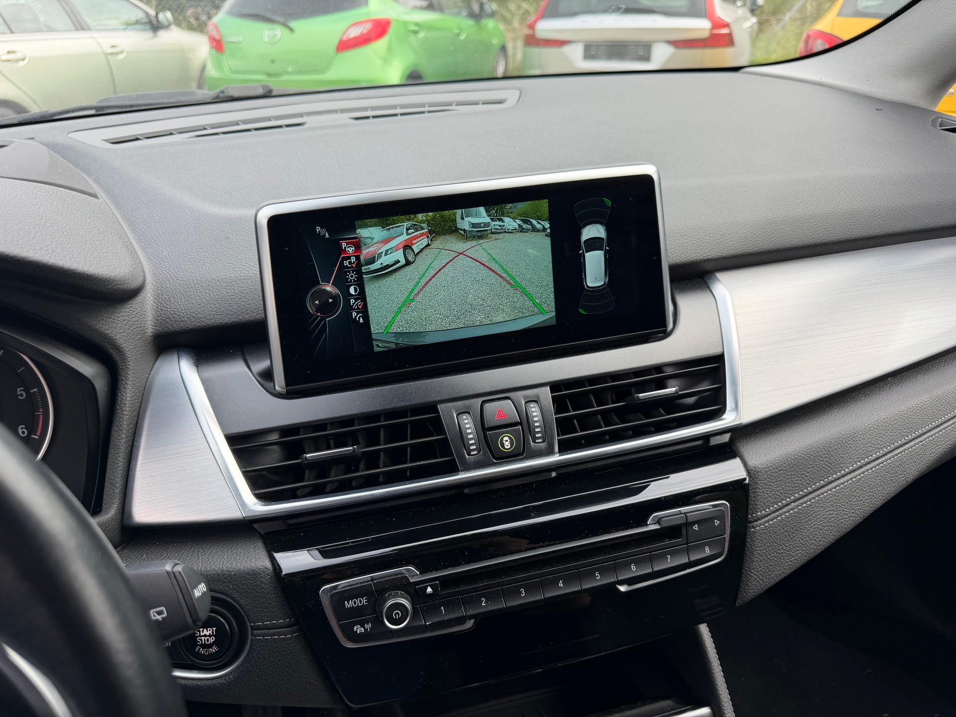 BMW 220d Active Tourer Luxury Line Steptronic-image-7