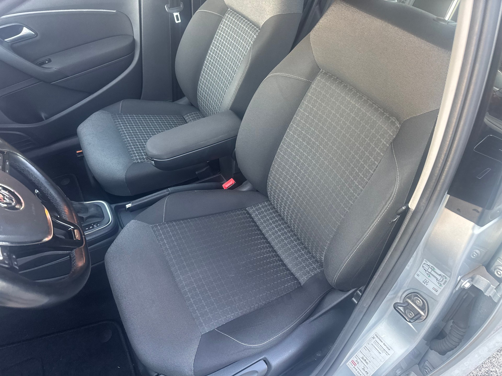 VW Polo 1.2 TSI BMT Allstar DSG-image-5