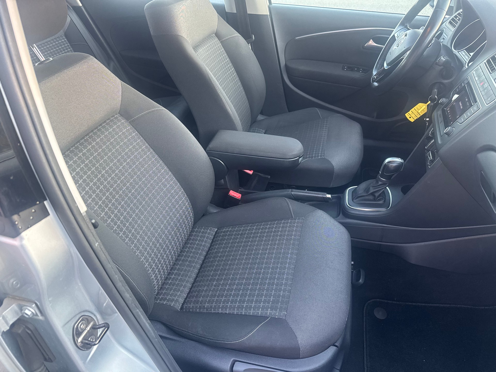 VW Polo 1.2 TSI BMT Allstar DSG-image-7