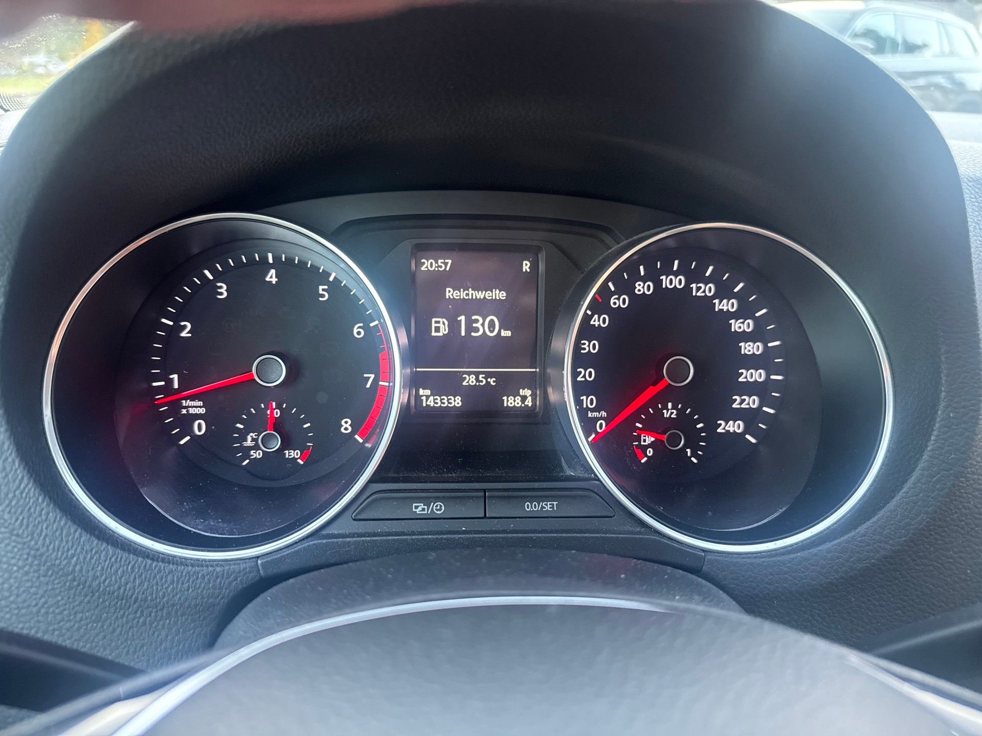 VW Polo 1.2 TSI BMT Allstar DSG-image-12