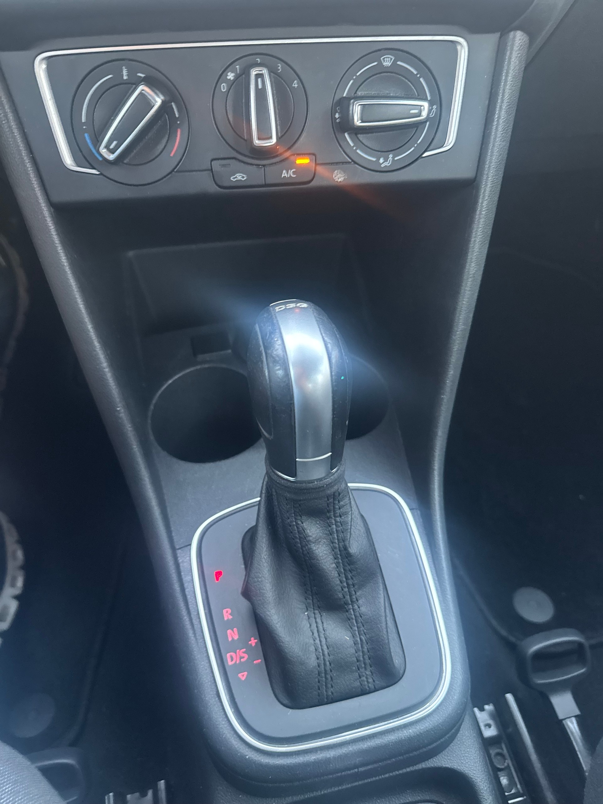VW Polo 1.2 TSI BMT Allstar DSG-image-10