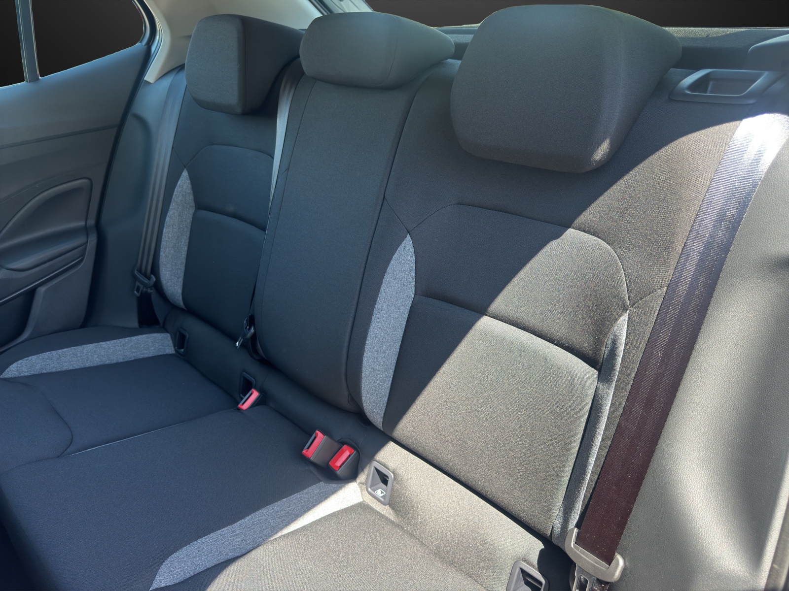 SKODA Fabia 1.0 TSI Essence-image-8