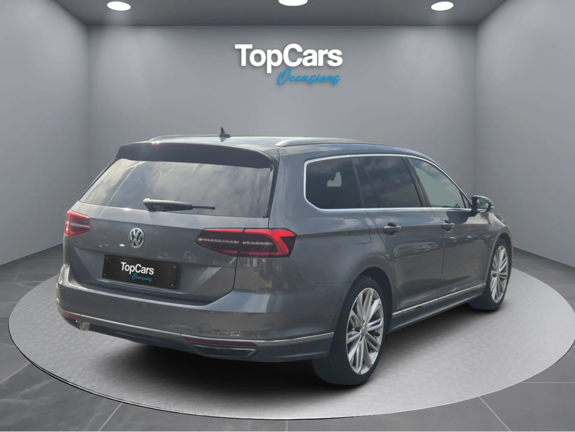 VW Passat Variant 2.0 TSI BMT * R-LINE * 4Motion DSG * Full Options * Ab MFK/Expertisé * AHK/Crochet-image-2