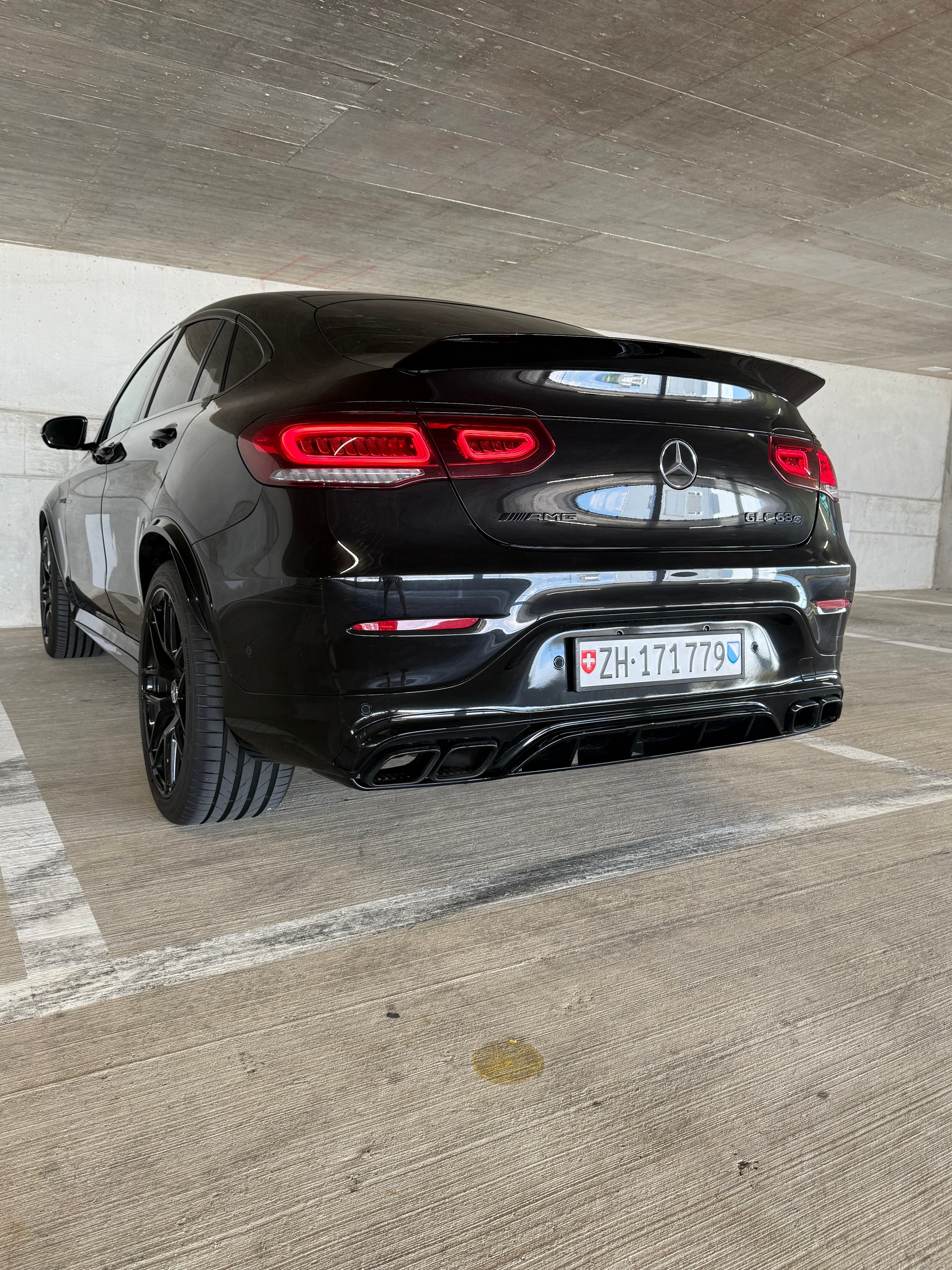 MERCEDES-BENZ GLC 63 S AMG 4m+ Coupé-image-3