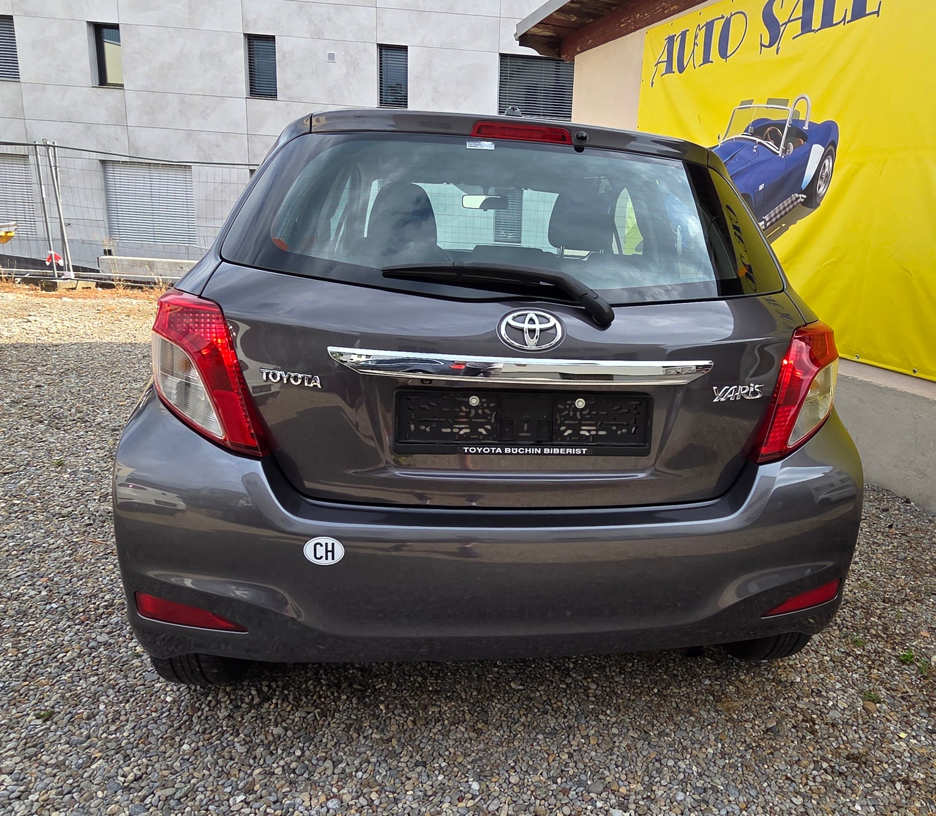 TOYOTA Yaris 1.4 D-4D Luna-image-3
