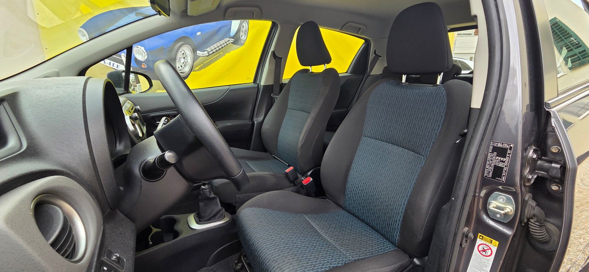 TOYOTA Yaris 1.4 D-4D Luna-image-6