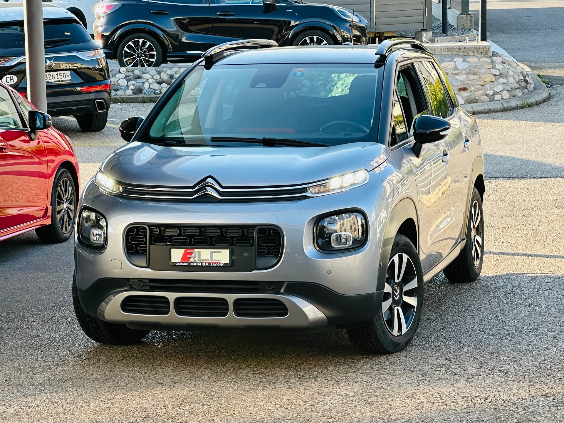 CITROEN C3 Aircross 1.2i PureTech Shine EAT-image-3