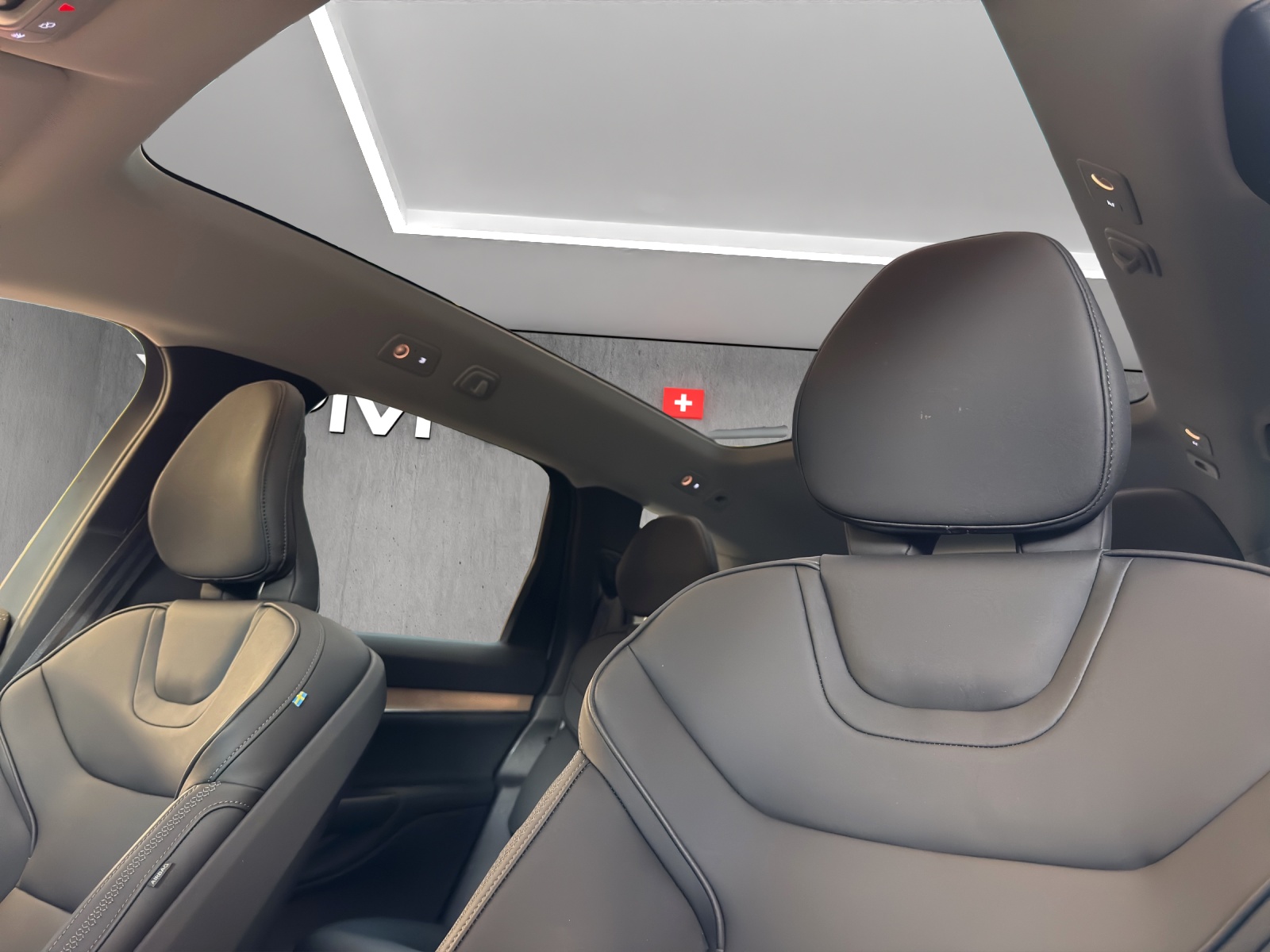VOLVO EX90 Twin Ultra AWD-image-13