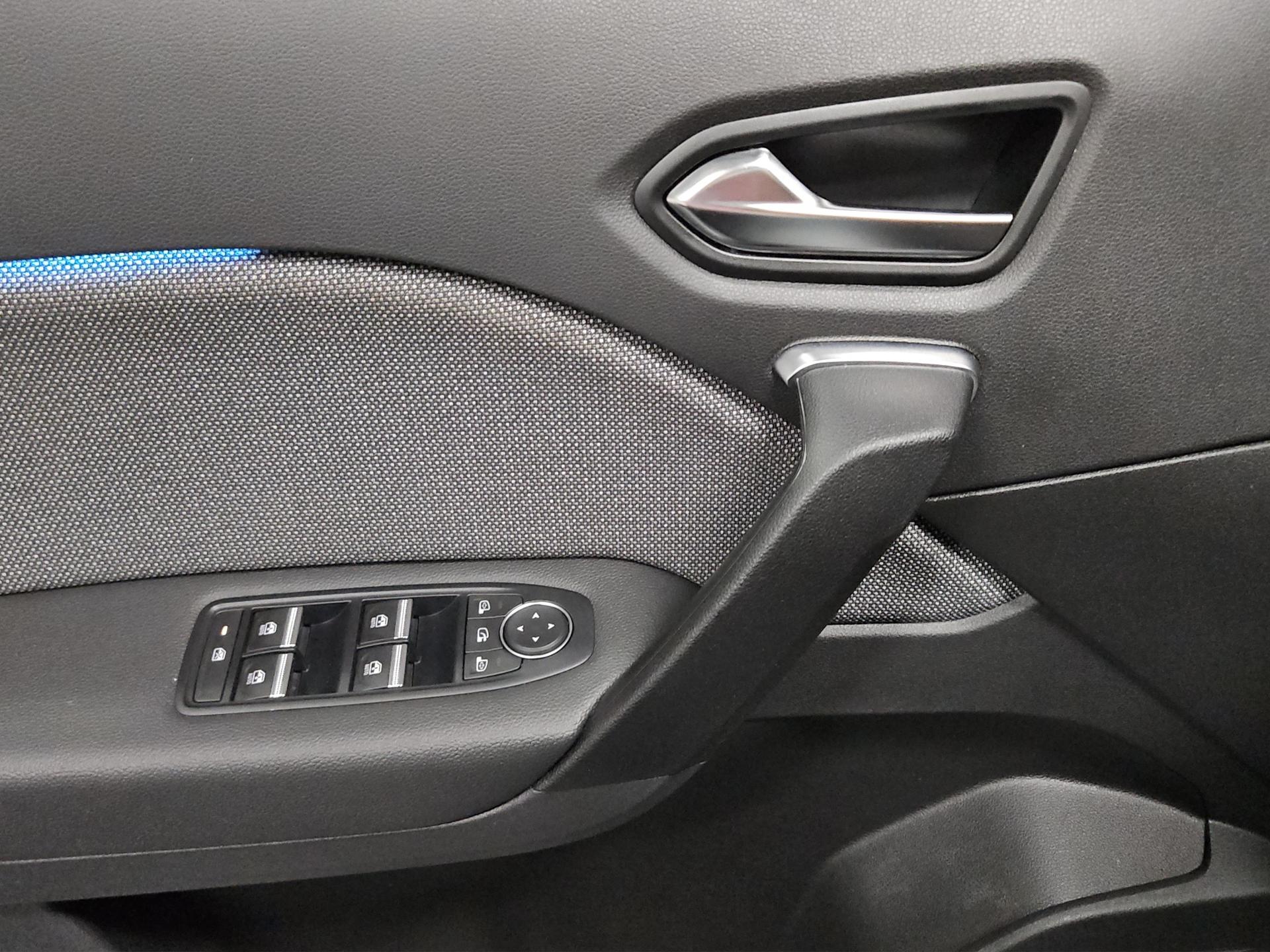 RENAULT Captur 1.6 E-Tech 145 Techno DHT-image-18