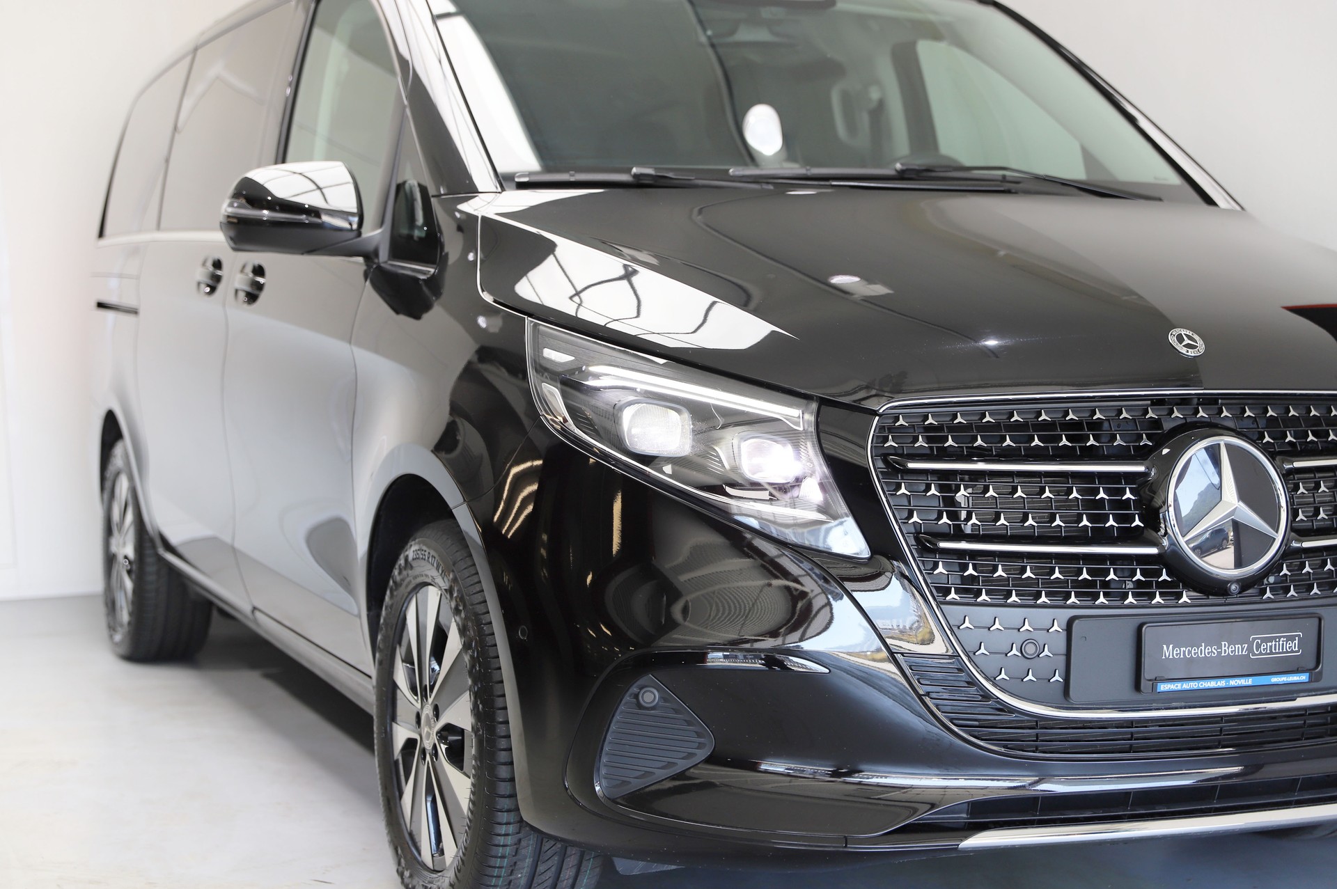 MERCEDES-BENZ V 250 d lang Avantgarde 4Matic G-Tronic-image-1