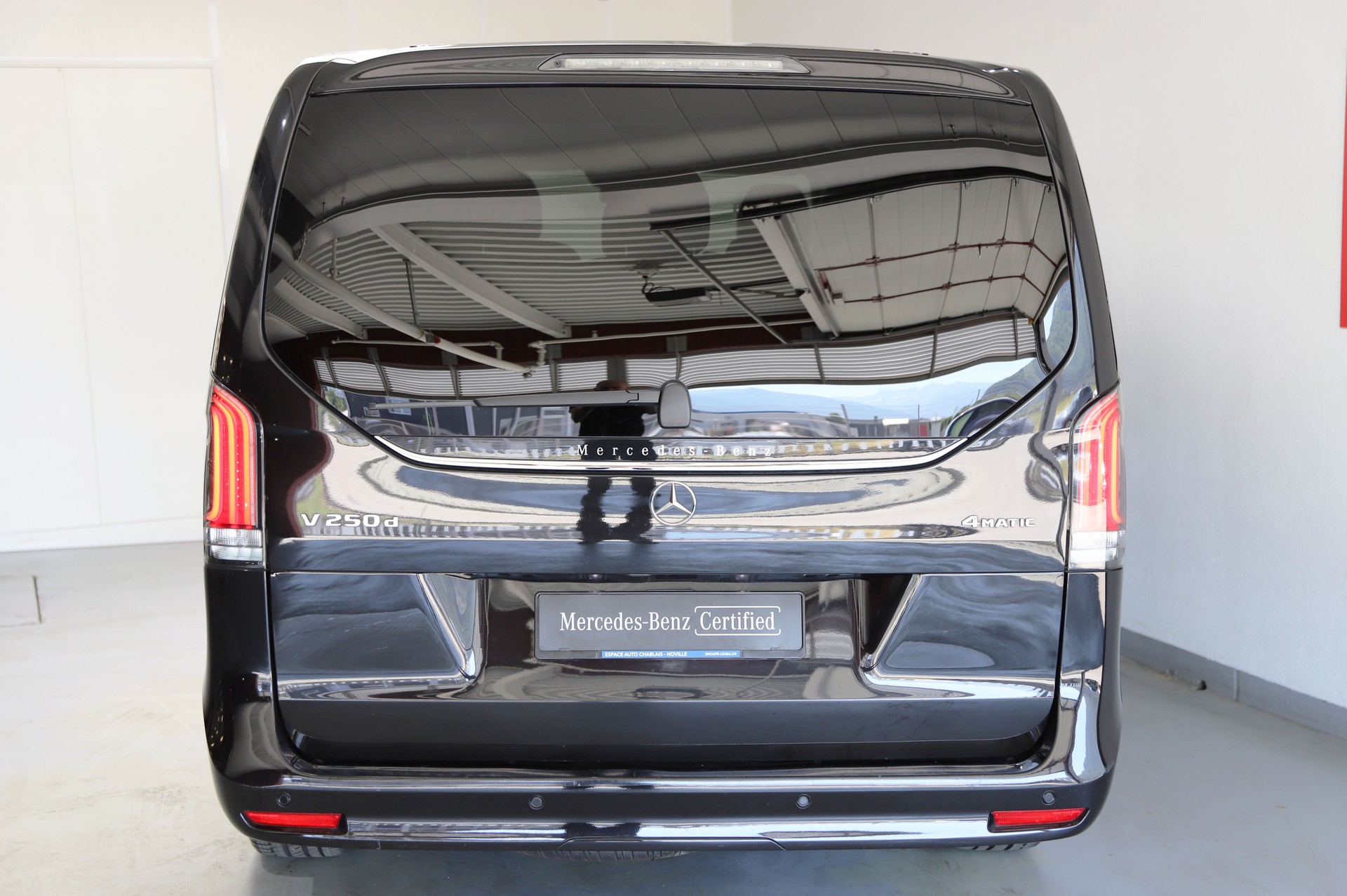 MERCEDES-BENZ V 250 d lang Avantgarde 4Matic G-Tronic-image-5