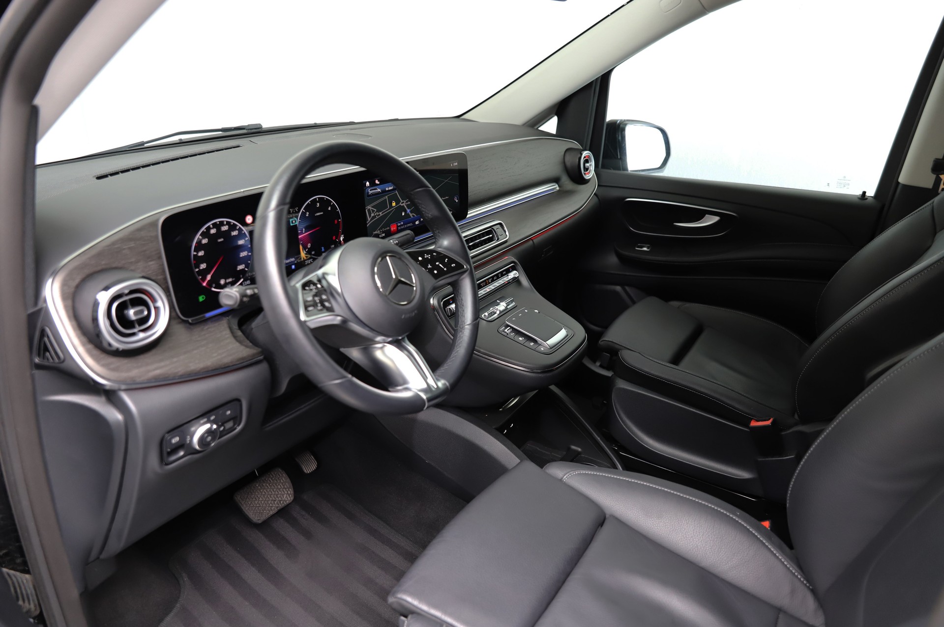 MERCEDES-BENZ V 250 d lang Avantgarde 4Matic G-Tronic-image-7