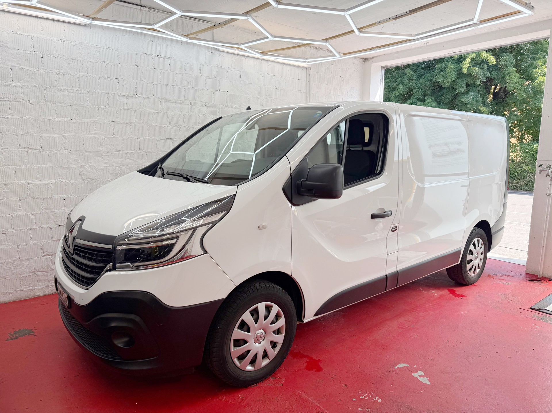 RENAULT Trafic 1.6 ENERGY dCi 95 3.0t Business L1H1-image-0