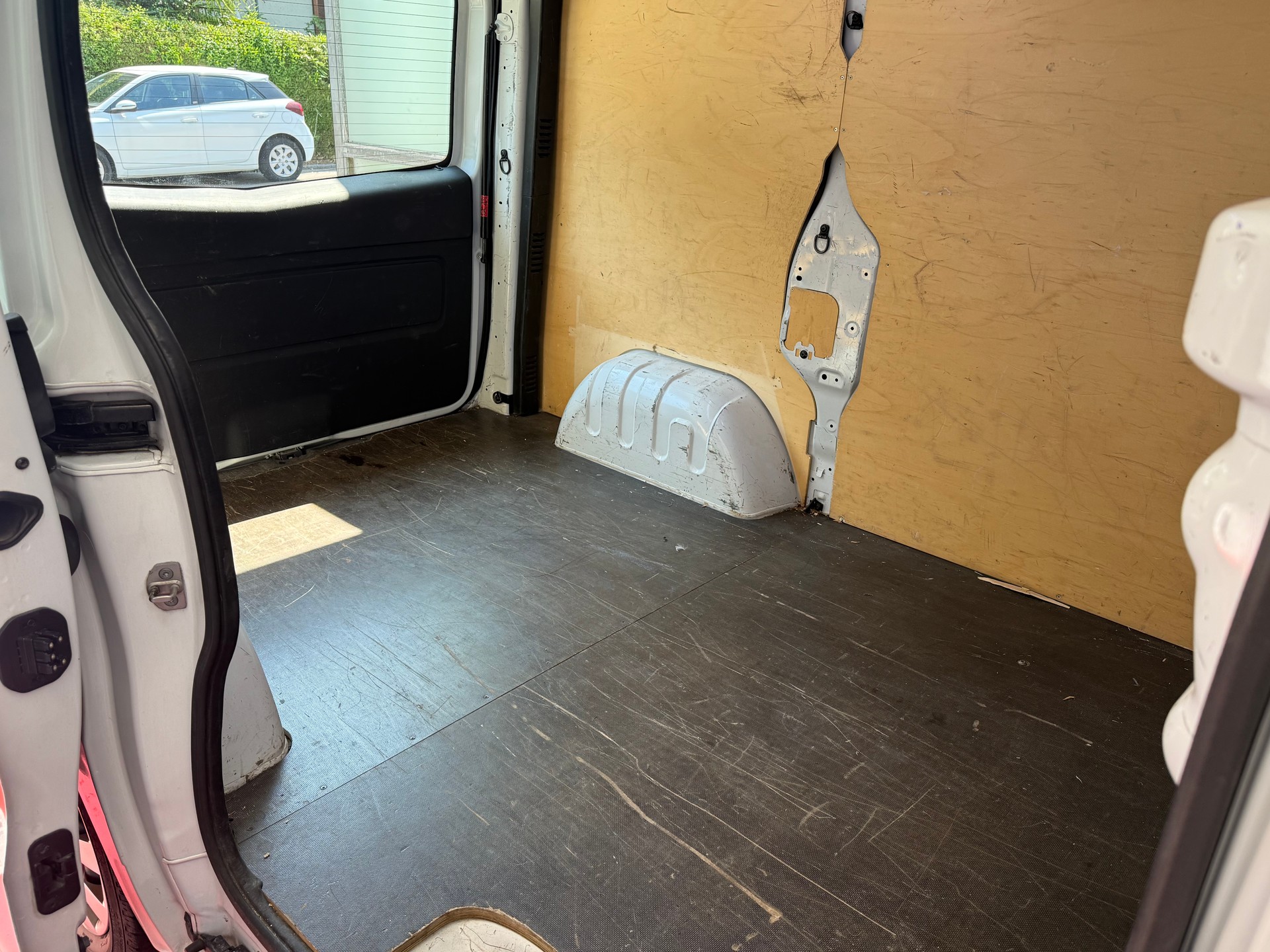 RENAULT Trafic 1.6 ENERGY dCi 95 3.0t Business L1H1-image-8