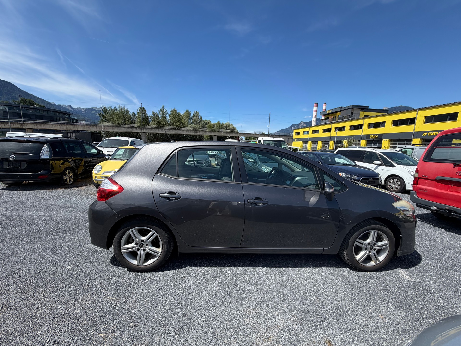 TOYOTA Auris 1.8 16V HSD Linea Sol Premium-image-1