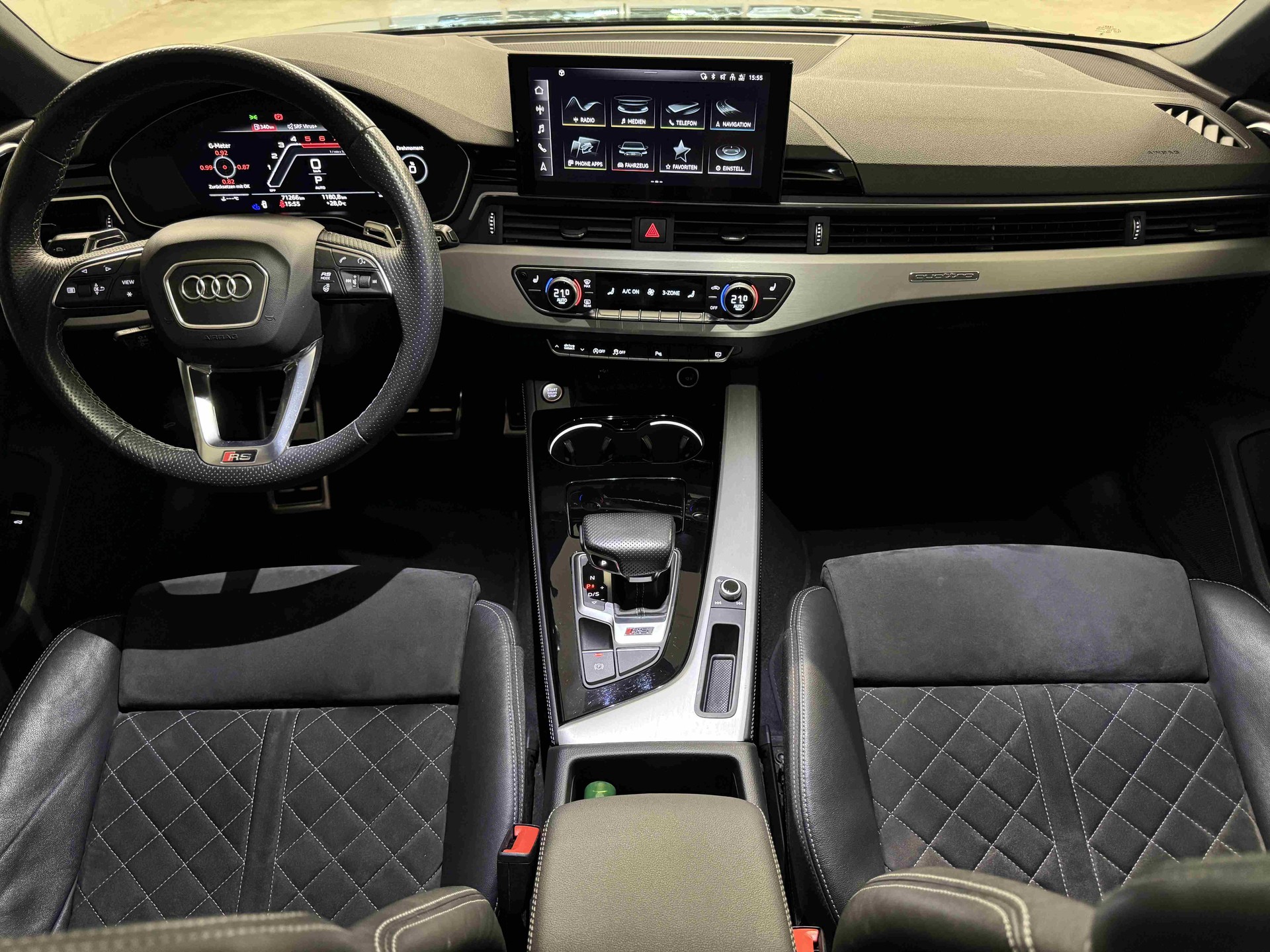 AUDI RS4 Avant quattro tiptronic-image-9