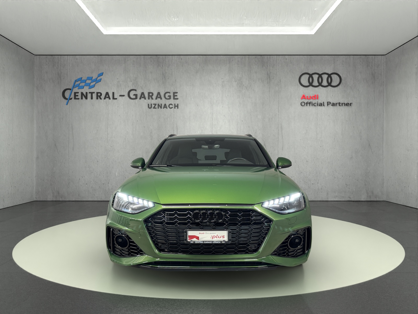AUDI RS4 Avant quattro tiptronic-image-1