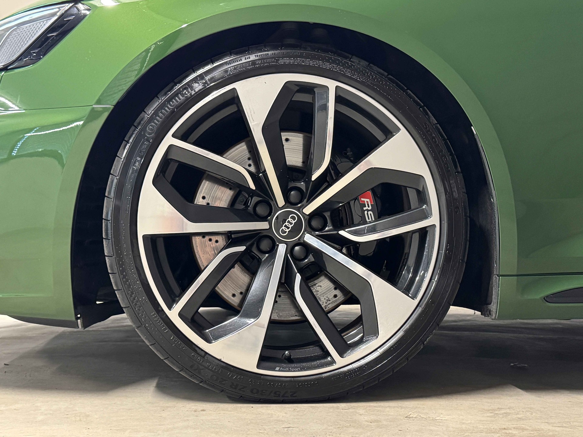 AUDI RS4 Avant quattro tiptronic-image-16