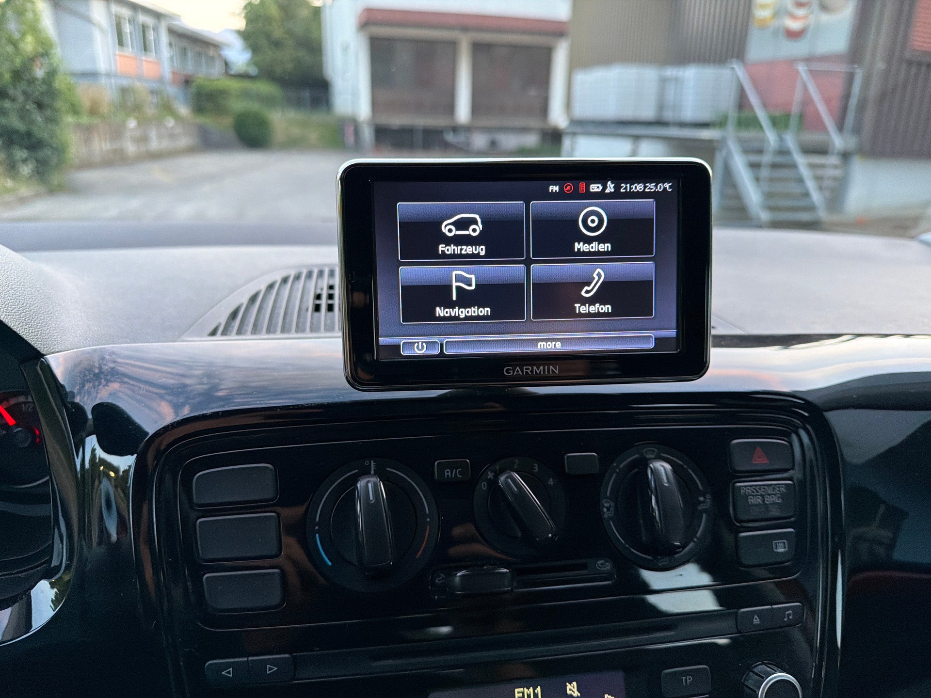 VW Up 1.0 cup up Automat-image-13