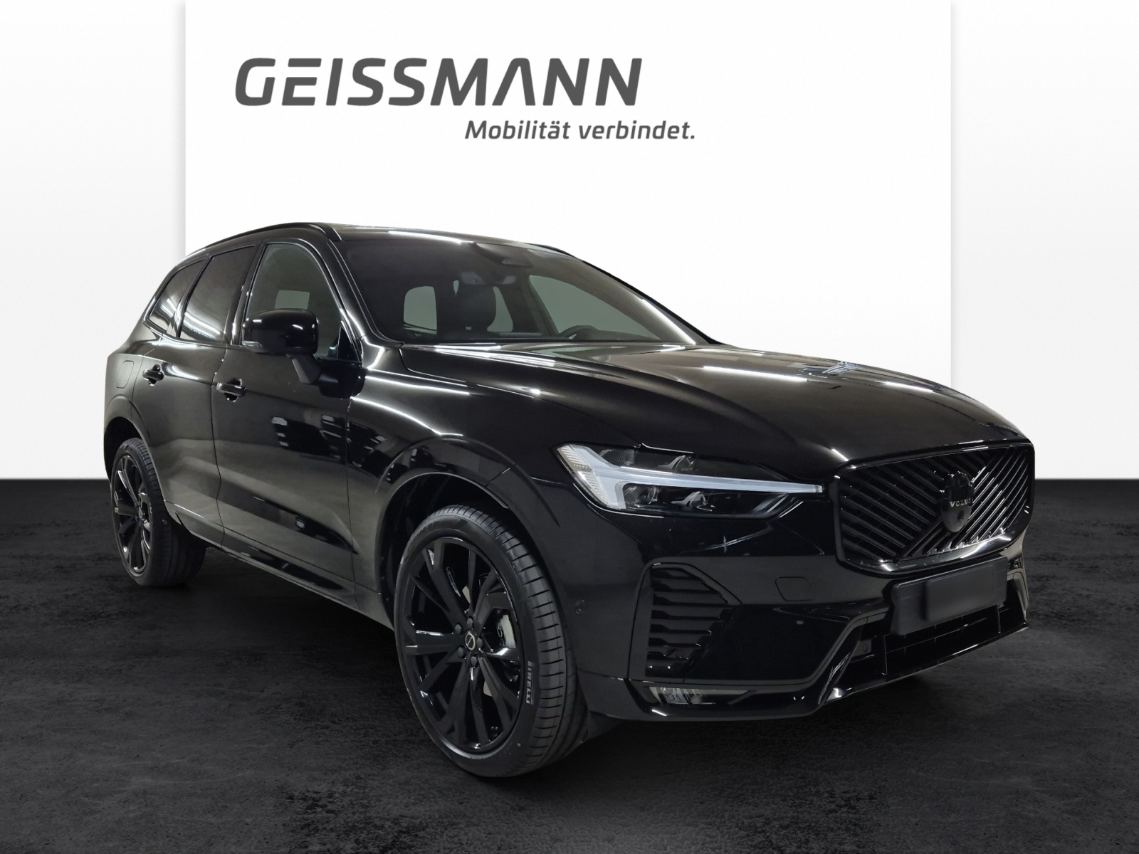 VOLVO XC60 2.0 B5 MH Black Edition AWD-image-1