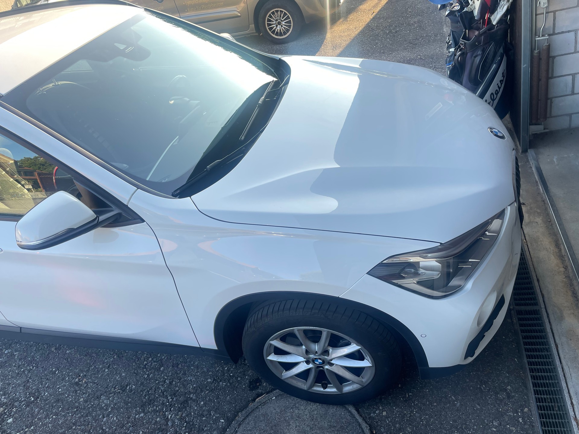 BMW 18i sDrive-image-2
