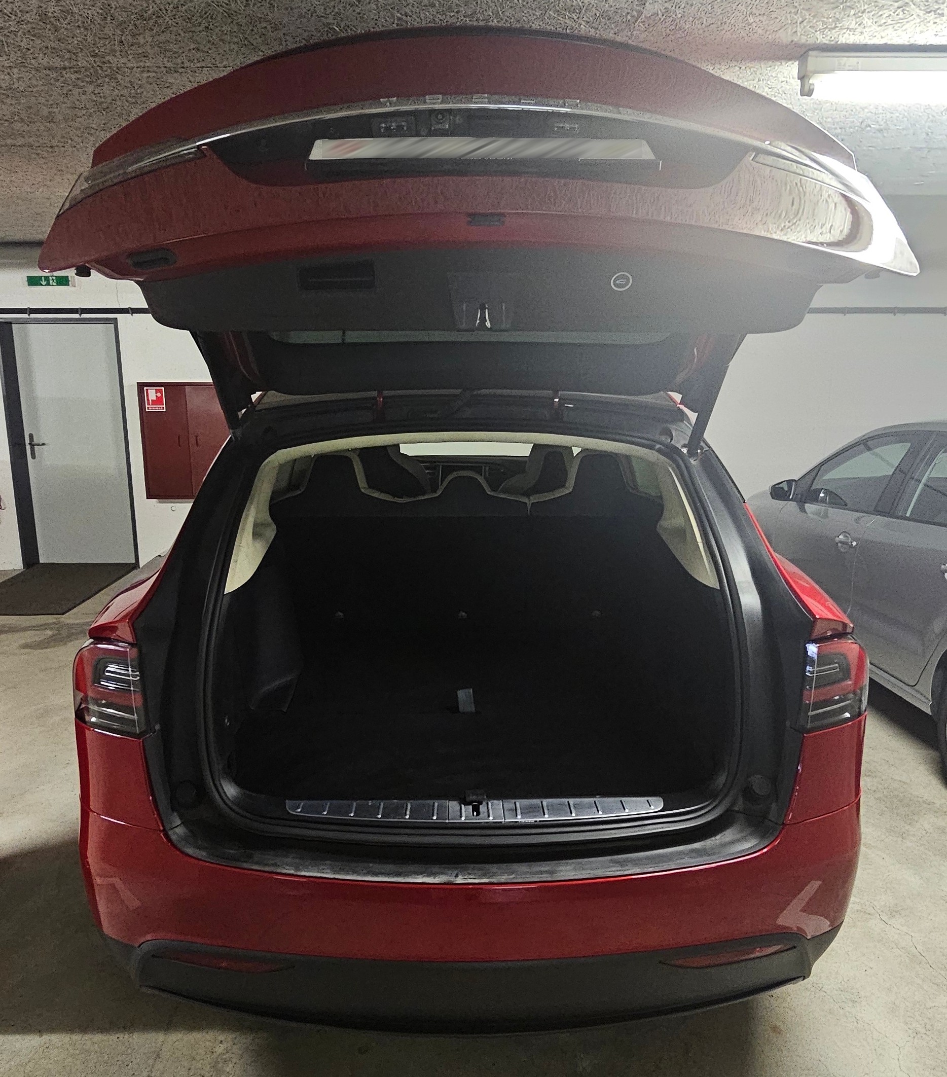 TESLA 100 D-image-4