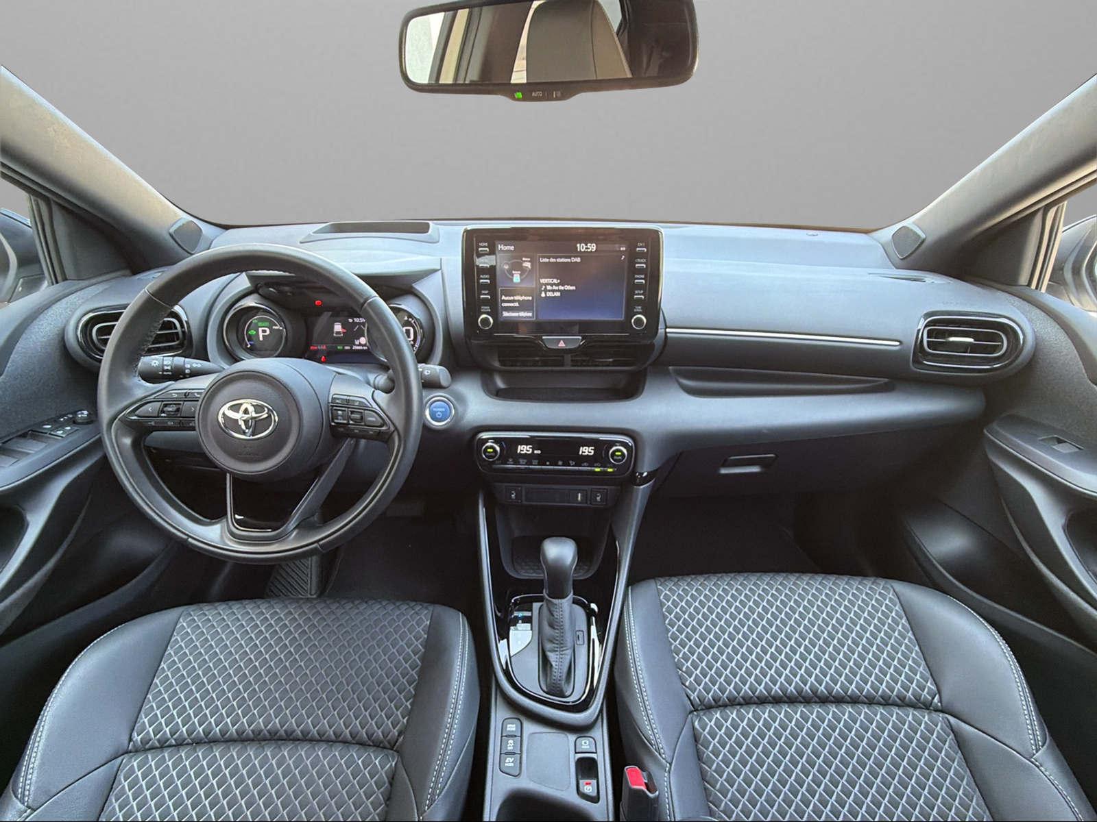TOYOTA Yaris 1.5 VVT-i HSD Trend-image-5